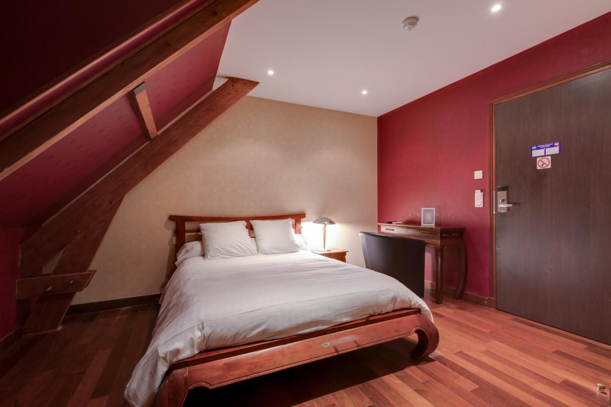 Le Celtic Hotel Le Thillay Quarto foto