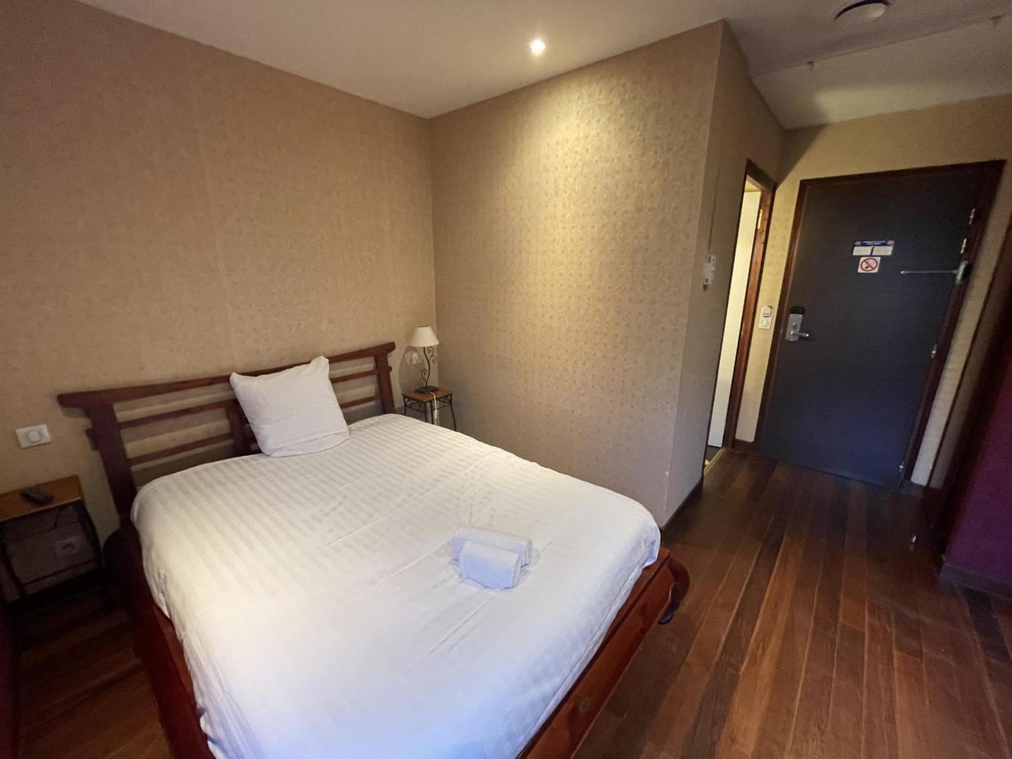 Le Celtic Hotel Le Thillay Quarto foto